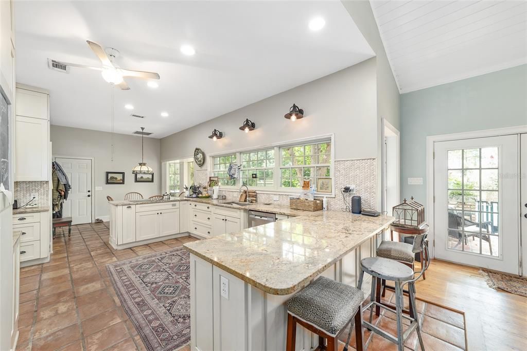 For Sale: $1,965,000 (4 beds, 2 baths, 2866 Square Feet)