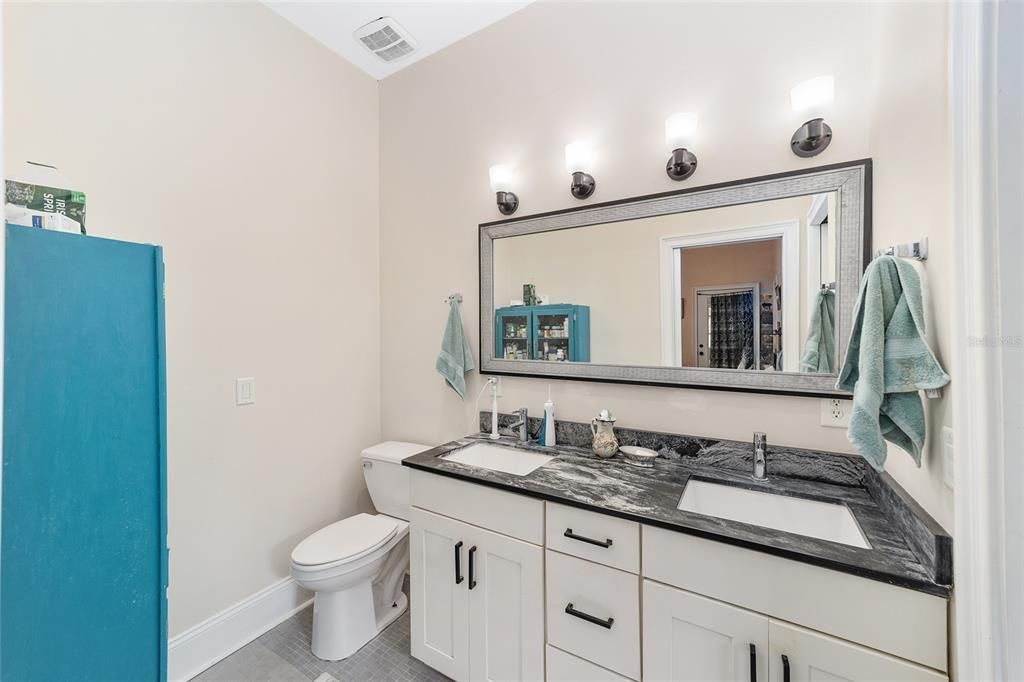 For Sale: $1,965,000 (4 beds, 2 baths, 2866 Square Feet)