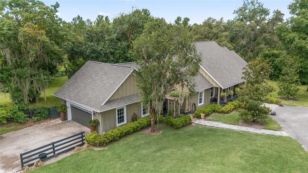 For Sale: $1,965,000 (4 beds, 2 baths, 2866 Square Feet)