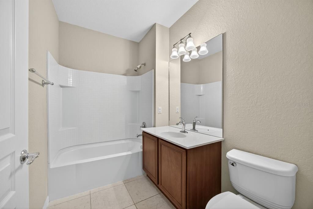 Active With Contract: $1,700 (2 beds, 2 baths, 1504 Square Feet)