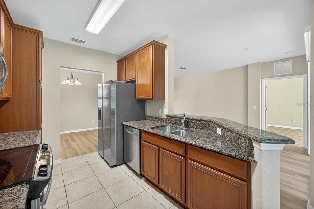 Active With Contract: $1,700 (2 beds, 2 baths, 1504 Square Feet)