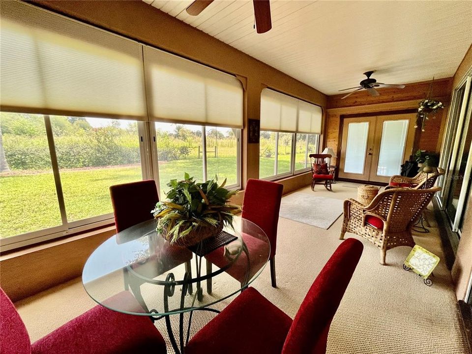 合同活跃: $359,000 (2 贝兹, 2 浴室, 1870 平方英尺)