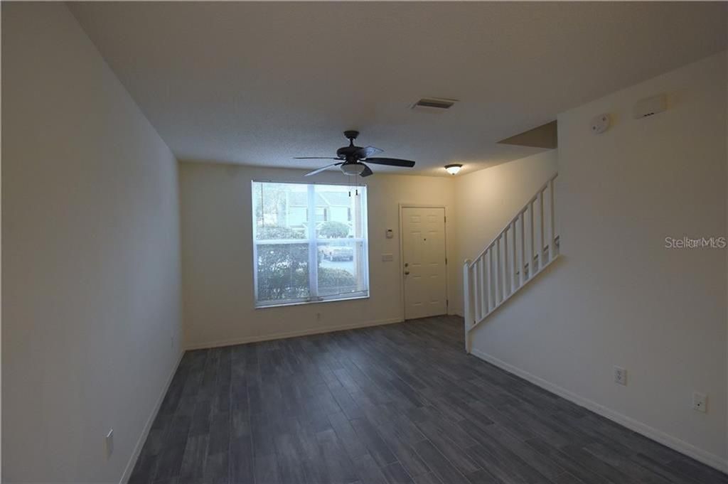 For Rent: $1,600 (2 beds, 2 baths, 1035 Square Feet)