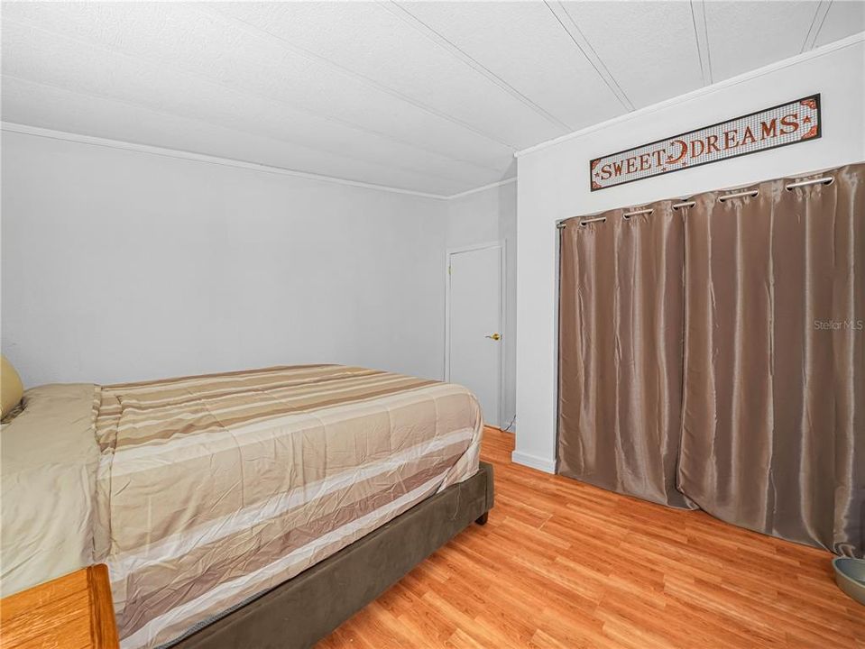 For Sale: $315,000 (4 beds, 2 baths, 1782 Square Feet)