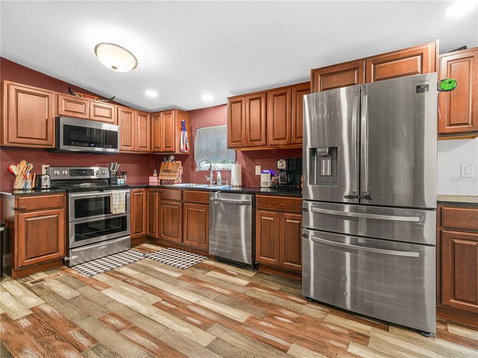 For Sale: $315,000 (4 beds, 2 baths, 1782 Square Feet)