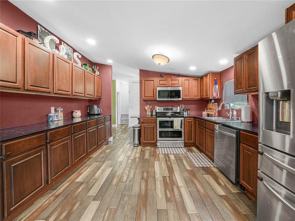 For Sale: $315,000 (4 beds, 2 baths, 1782 Square Feet)