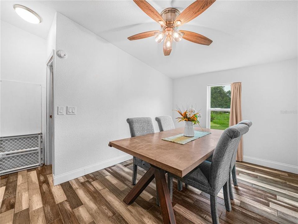 For Sale: $315,000 (4 beds, 2 baths, 1782 Square Feet)