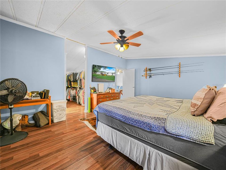 For Sale: $315,000 (4 beds, 2 baths, 1782 Square Feet)