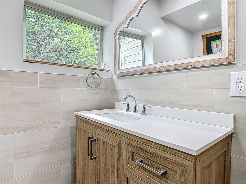 En Venta: $539,000 (4 camas, 3 baños, 1990 Pies cuadrados)