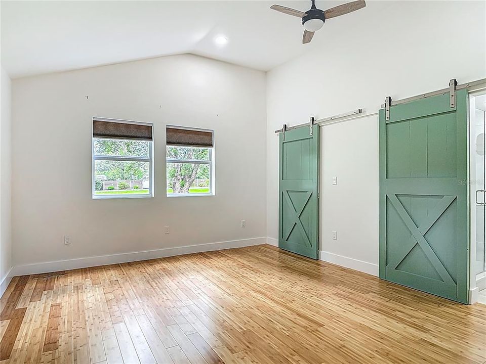 En Venta: $539,000 (4 camas, 3 baños, 1990 Pies cuadrados)