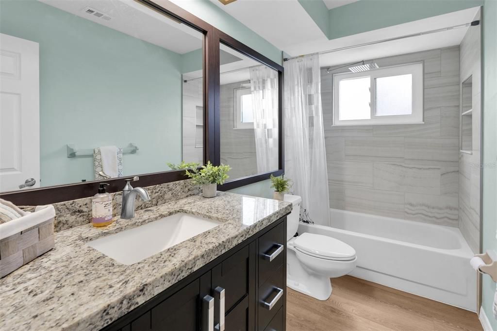 На продажу: $409,000 (3 спален, 2 ванн, 1628 Квадратных фут)