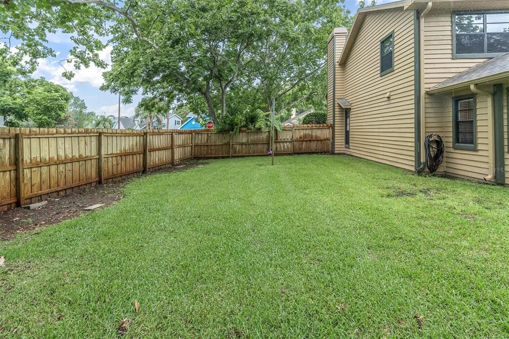 На продажу: $409,000 (3 спален, 2 ванн, 1628 Квадратных фут)