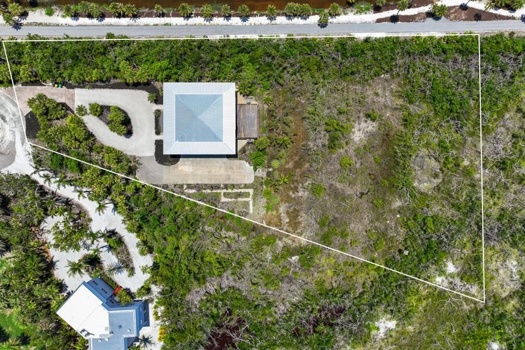 For Sale: $2,900,000 (4 beds, 3 baths, 4608 Square Feet)