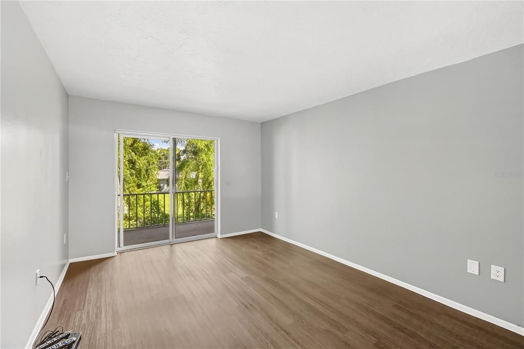 В аренду: $1,150 (2 спален, 1 ванн, 960 Квадратных фут)