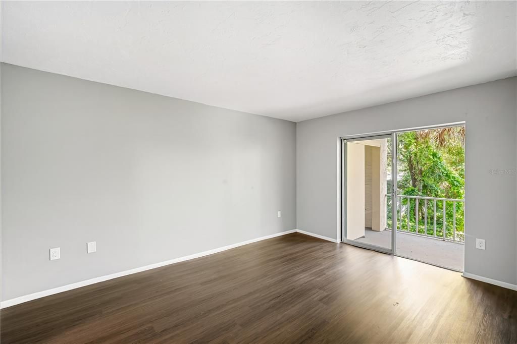 В аренду: $1,150 (2 спален, 1 ванн, 960 Квадратных фут)