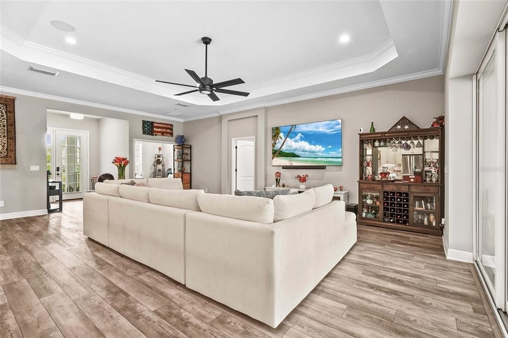 For Sale: $1,305,000 (4 beds, 3 baths, 2927 Square Feet)