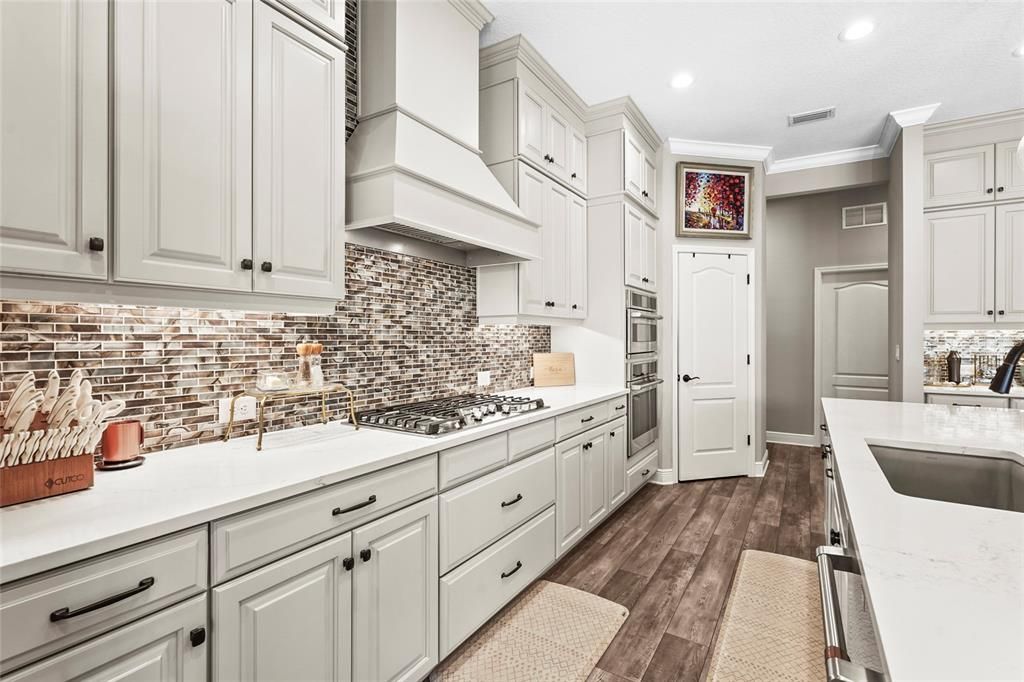 For Sale: $1,305,000 (4 beds, 3 baths, 2927 Square Feet)