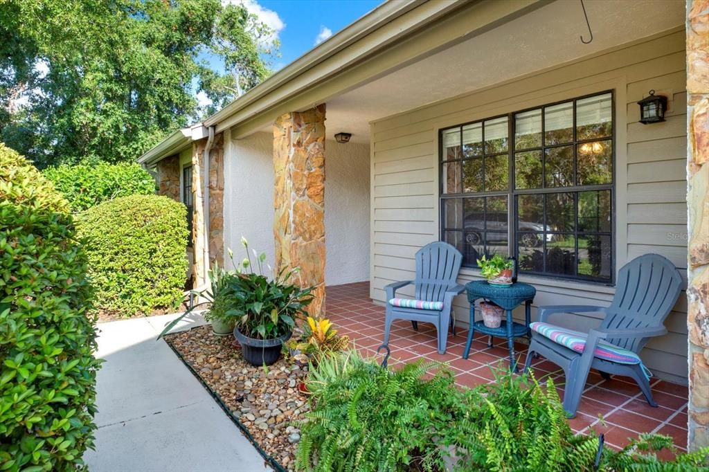 Под контрактом: $215,000 (2 спален, 2 ванн, 1234 Квадратных фут)