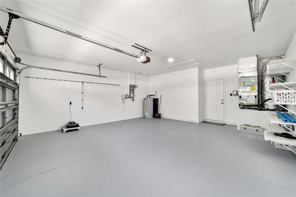 合同活跃: $392,000 (3 贝兹, 2 浴室, 1875 平方英尺)