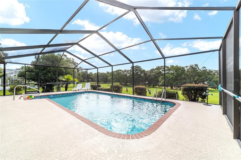 合同活跃: $392,000 (3 贝兹, 2 浴室, 1875 平方英尺)