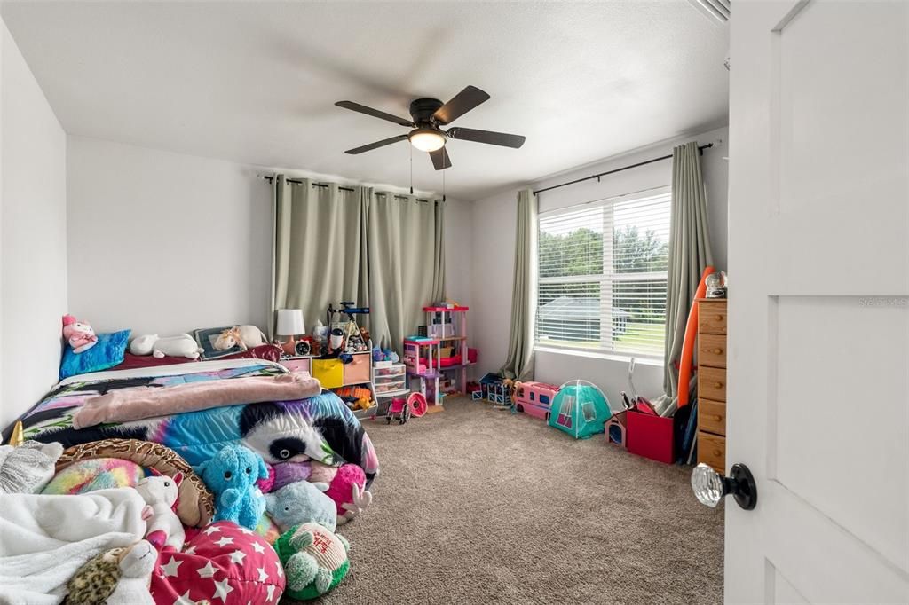 For Sale: $569,900 (4 beds, 2 baths, 2721 Square Feet)