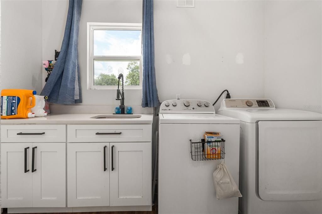 For Sale: $569,900 (4 beds, 2 baths, 2721 Square Feet)