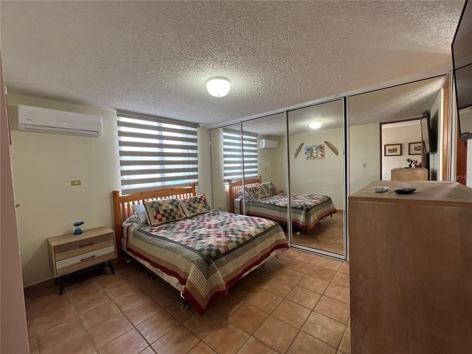 En Renta: $1,950 (1 camas, 2 baños, 900 Pies cuadrados)