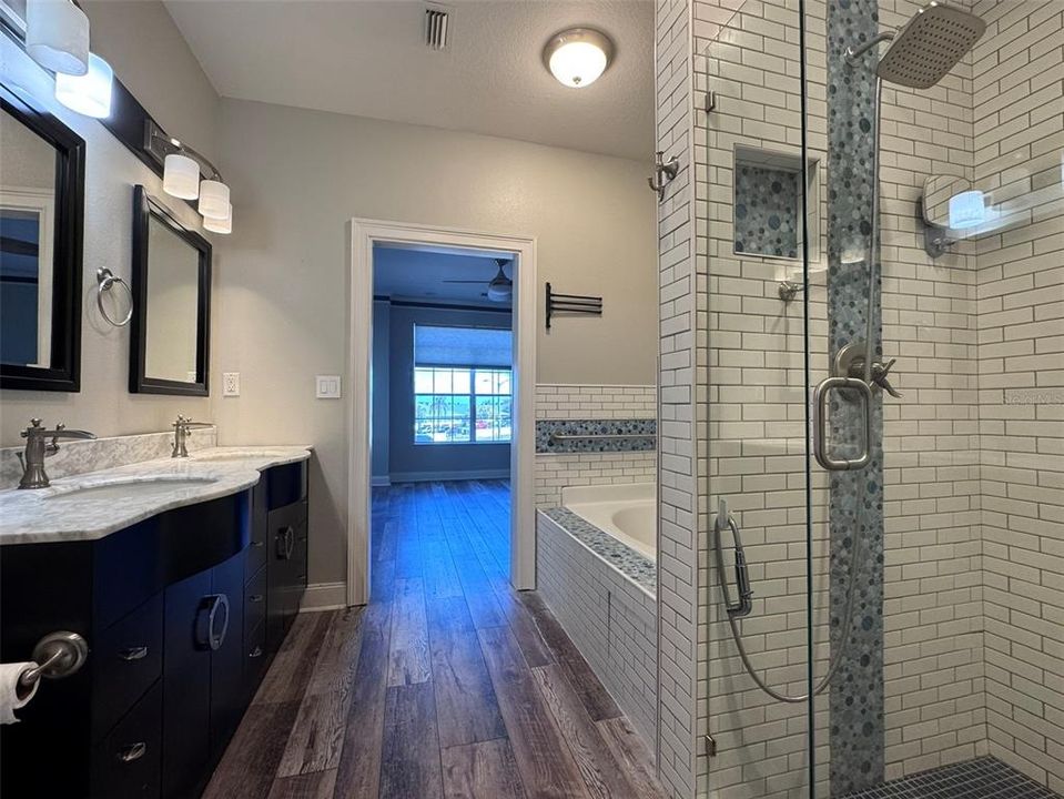 На продажу: $435,000 (3 спален, 2 ванн, 2350 Квадратных фут)