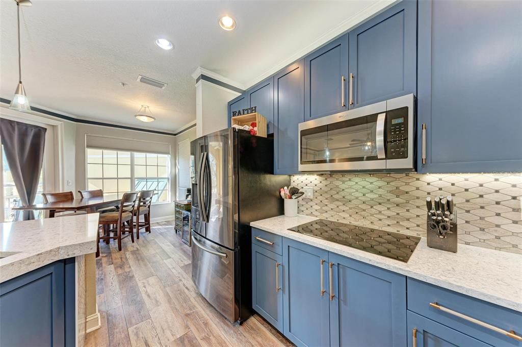 На продажу: $435,000 (3 спален, 2 ванн, 2350 Квадратных фут)