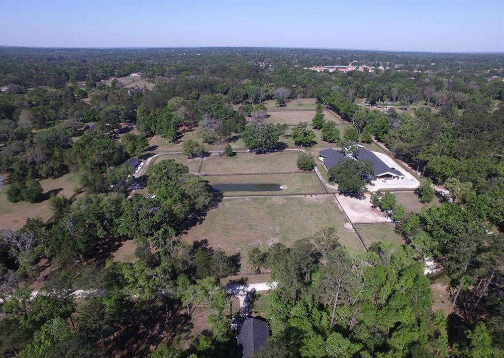 En Venta: $1,775,000 (14.71 acres)