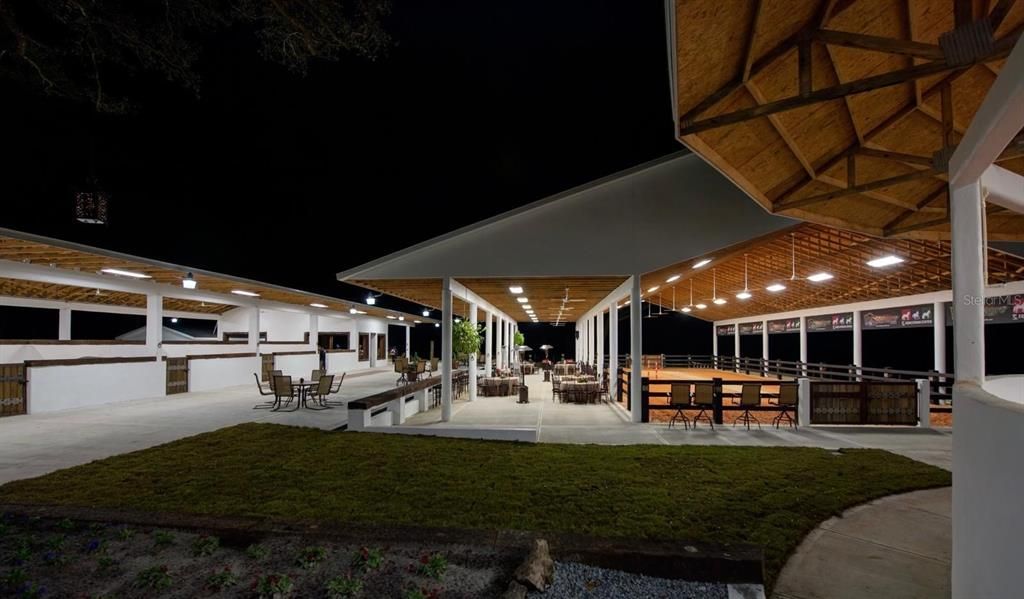 En Venta: $1,775,000 (14.71 acres)