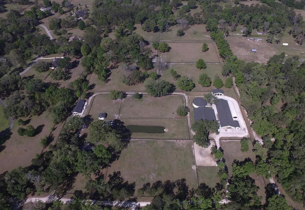 En Venta: $1,775,000 (14.71 acres)