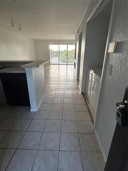 Active With Contract: $1,575 (2 beds, 2 baths, 1020 Square Feet)