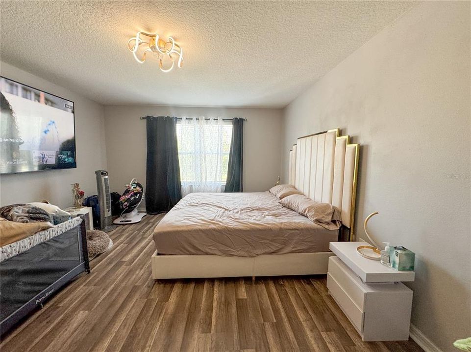 En Renta: $2,800 (5 camas, 2 baños, 2621 Pies cuadrados)