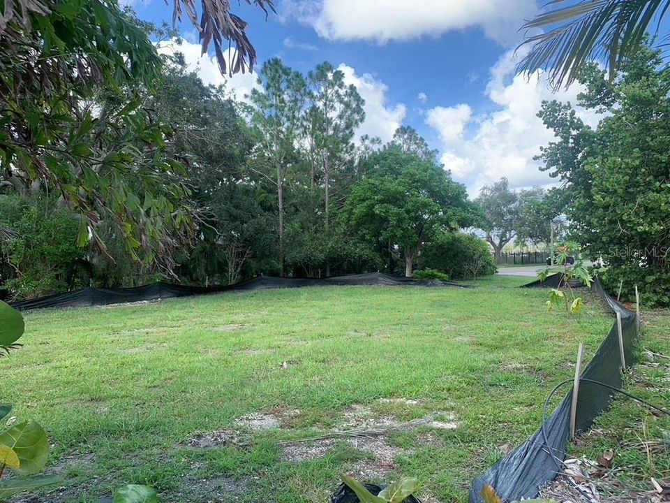 For Sale: $395,000 (0.18 acres)