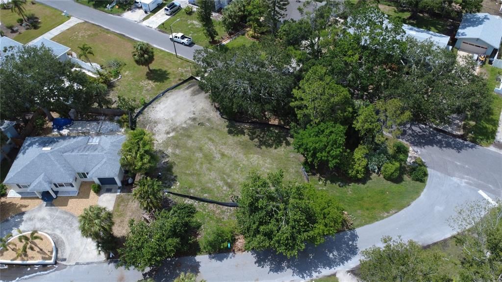 For Sale: $395,000 (0.18 acres)