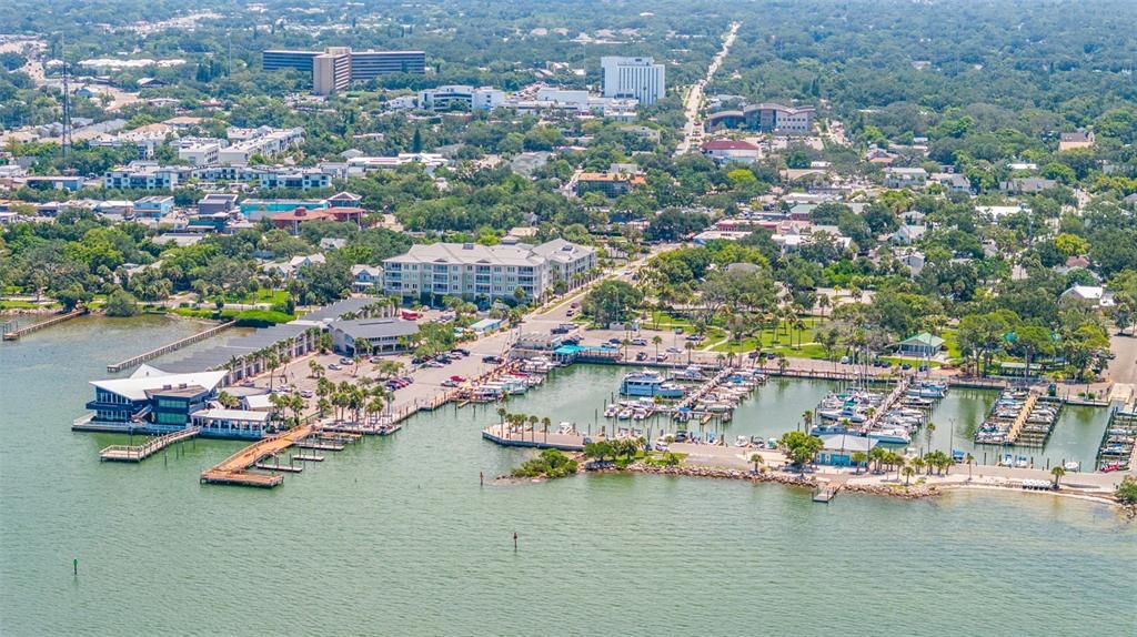 待售: $120,000 (1 贝兹, 1 浴室, 815 平方英尺)