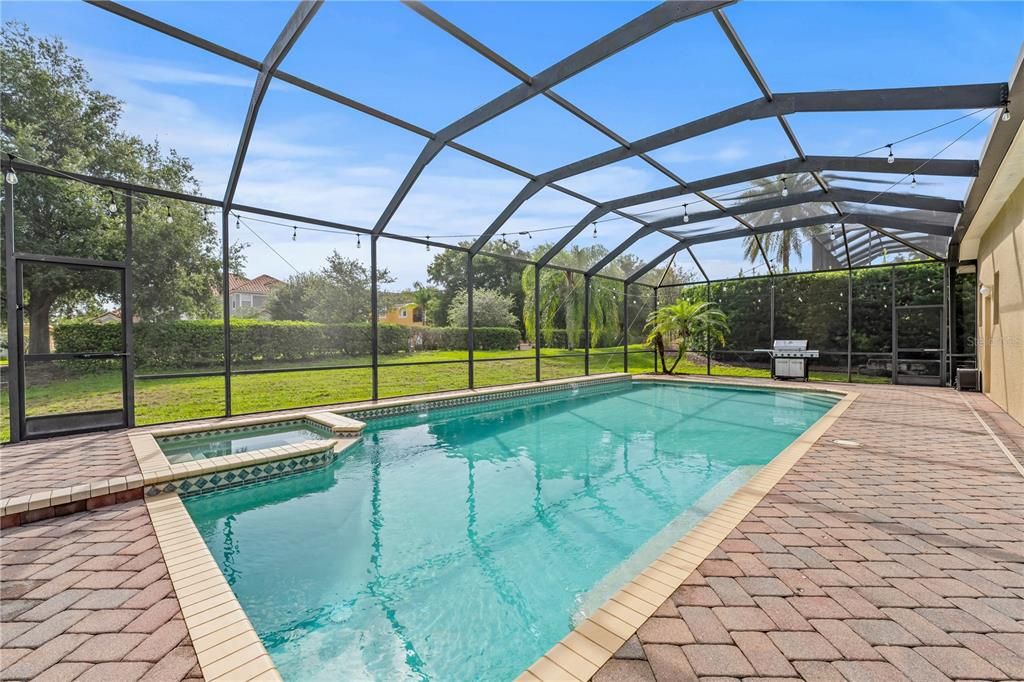 En Venta: $735,000 (6 camas, 4 baños, 3342 Pies cuadrados)