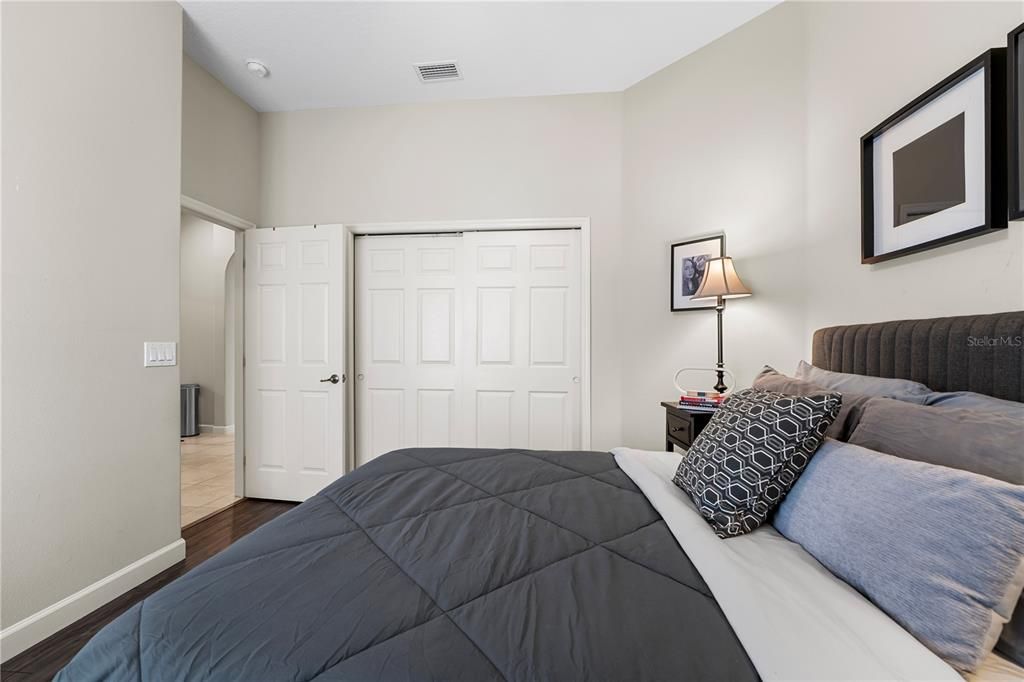 En Venta: $735,000 (6 camas, 4 baños, 3342 Pies cuadrados)