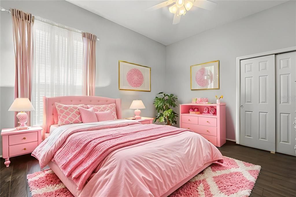 En Venta: $735,000 (6 camas, 4 baños, 3342 Pies cuadrados)