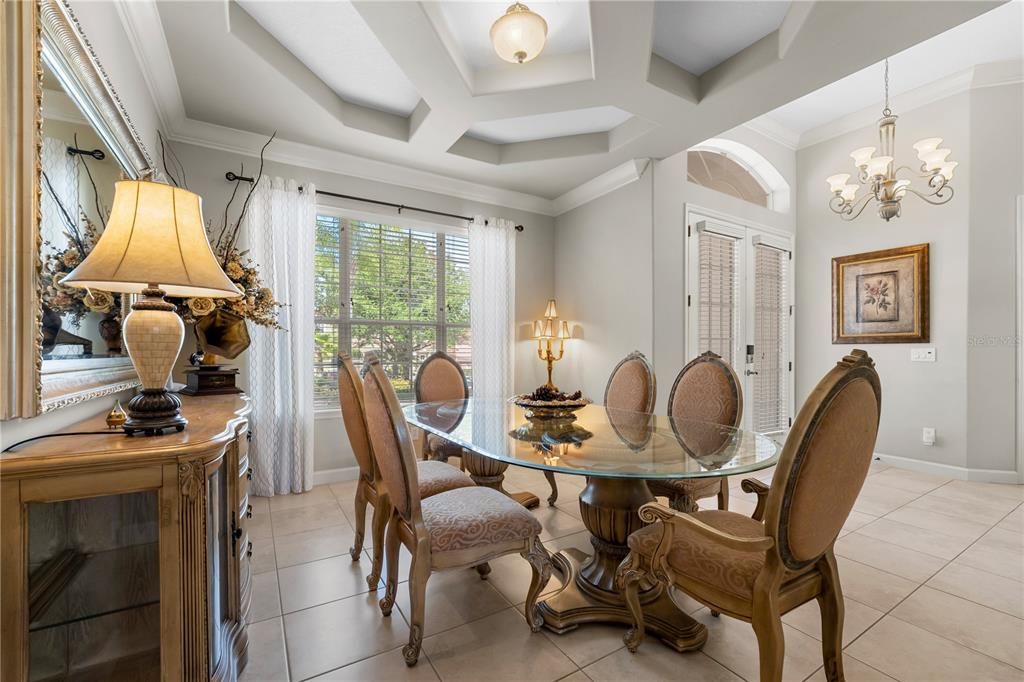 En Venta: $735,000 (6 camas, 4 baños, 3342 Pies cuadrados)