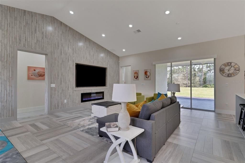 For Sale: $798,900 (4 beds, 3 baths, 2700 Square Feet)