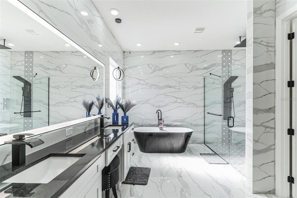 For Sale: $798,900 (4 beds, 3 baths, 2700 Square Feet)