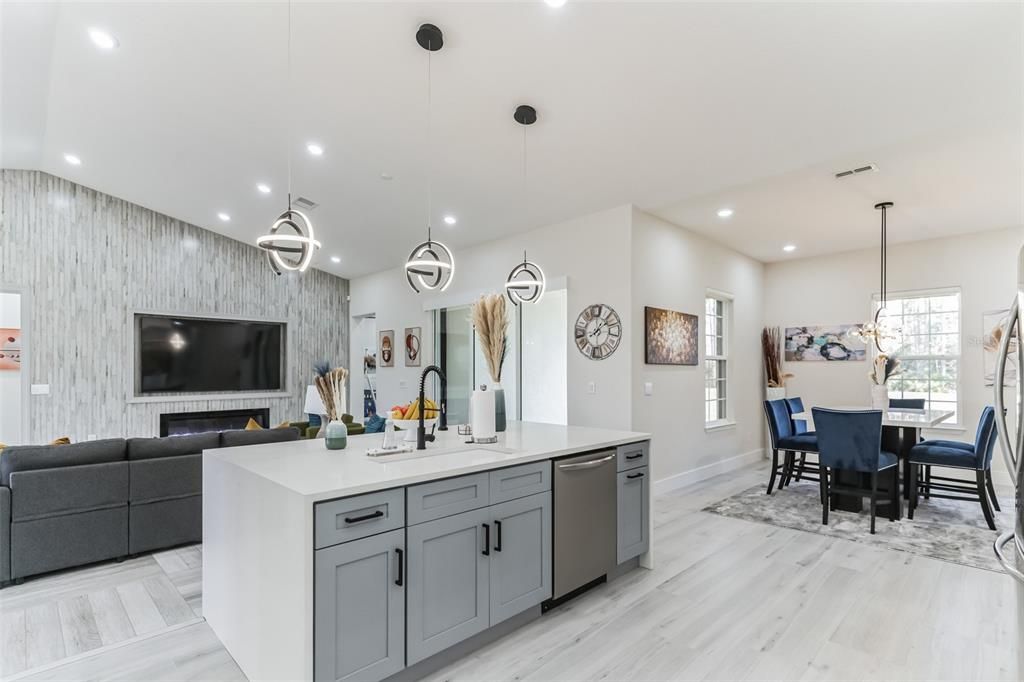 For Sale: $798,900 (4 beds, 3 baths, 2700 Square Feet)