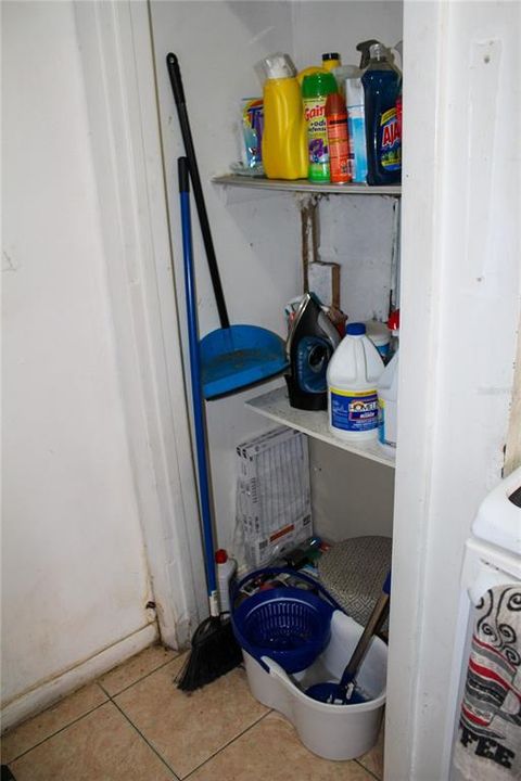 На продажу: $225,000 (2 спален, 0 ванн, 1035 Квадратных фут)