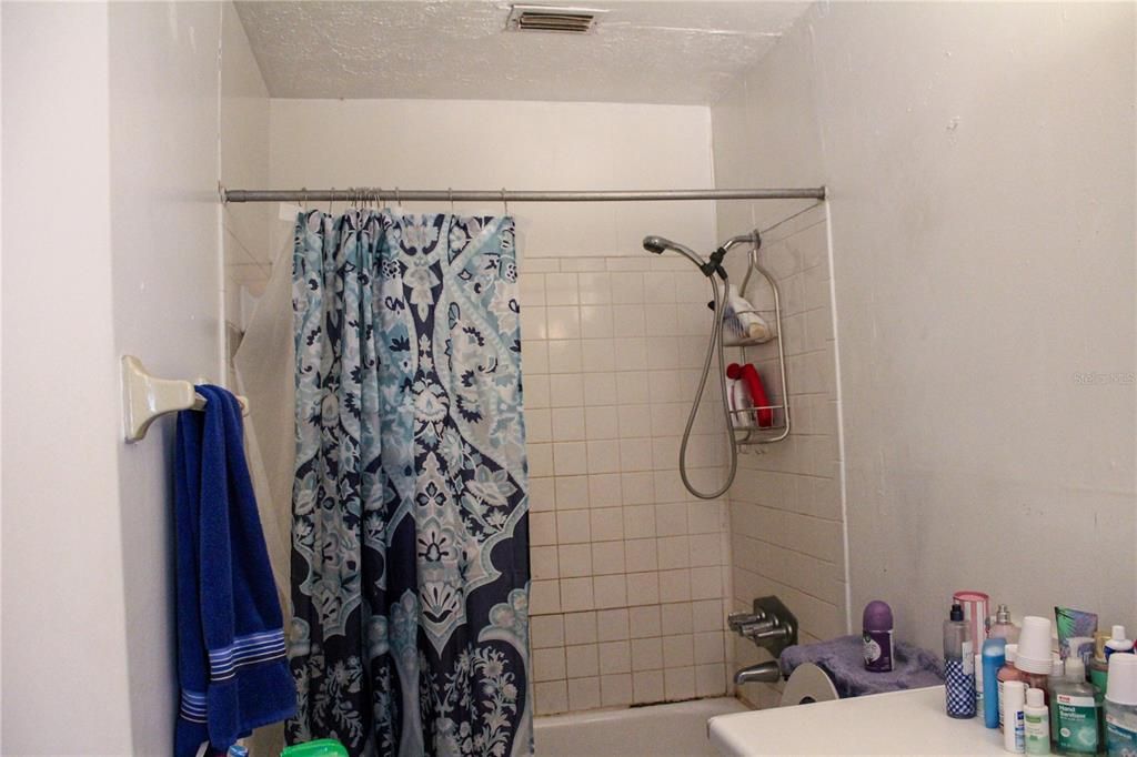 На продажу: $225,000 (2 спален, 0 ванн, 1035 Квадратных фут)