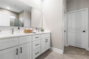 Activo con contrato: $399,900 (4 camas, 2 baños, 1873 Pies cuadrados)