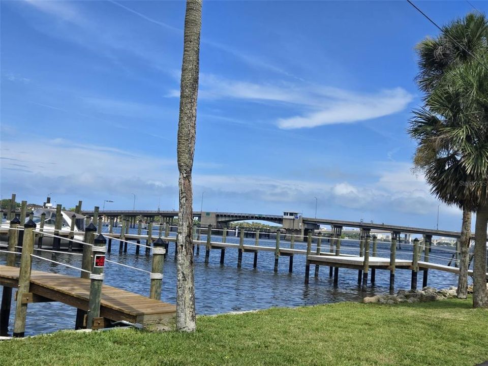 En Venta: $44,900 (0.10 acres)