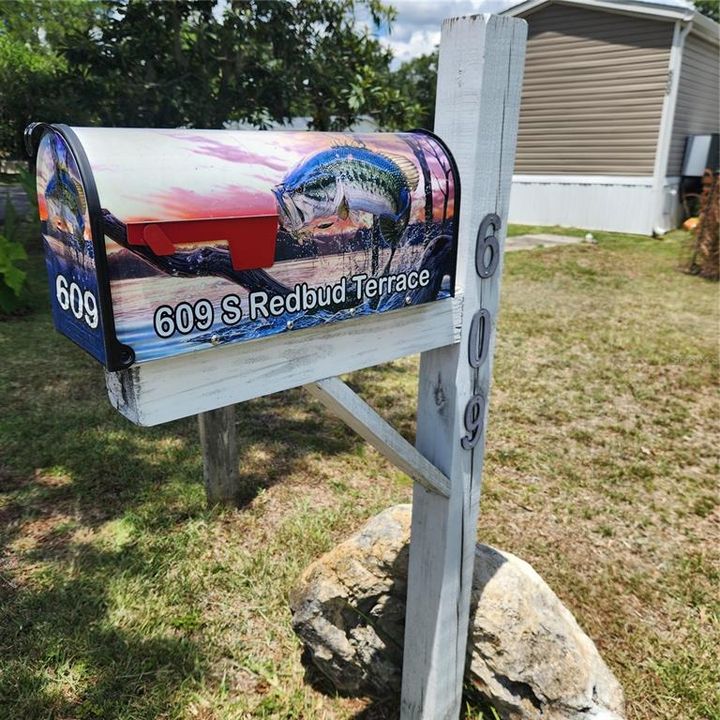 For Sale: $185,000 (2 beds, 2 baths, 840 Square Feet)