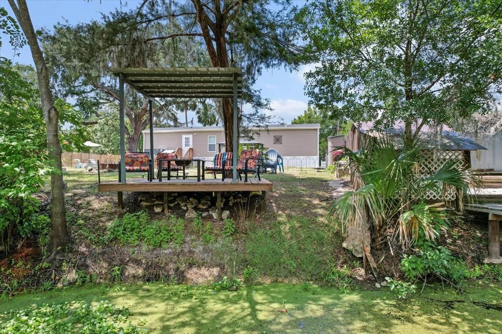 For Sale: $185,000 (2 beds, 2 baths, 840 Square Feet)